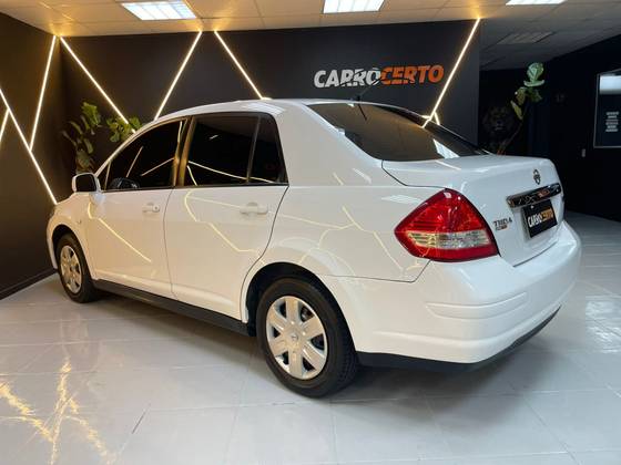 NISSAN TIIDA 1.8 SEDAN 16V FLEX 4P MANUAL